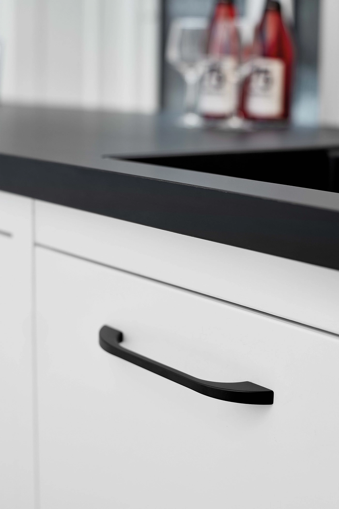 Håndtak 5154 Furnipart Slim - Flere Farger 