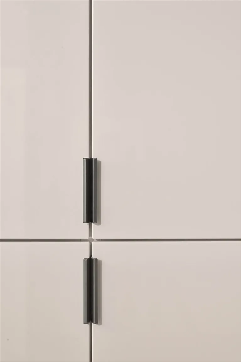 Håndtak 4197 Furnipart Edge Straight - Flere Farger  