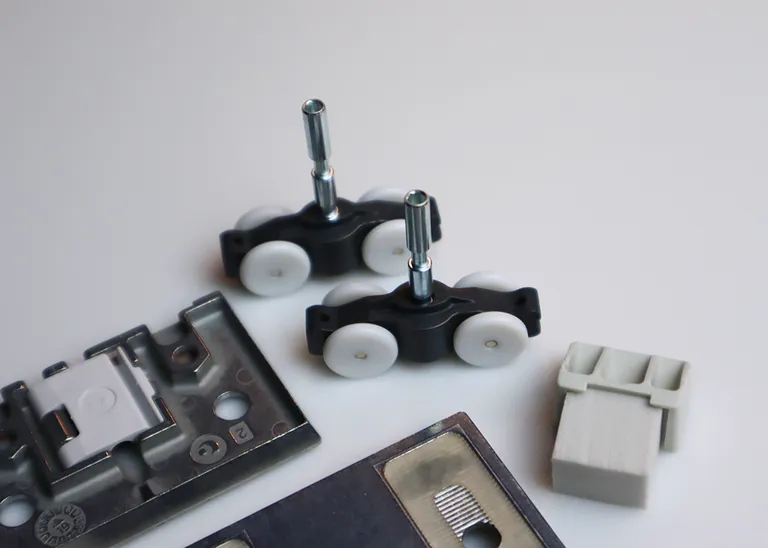 Beslagssett Eku Clipo 16  2-Dører Glass Hullmontert 16kg