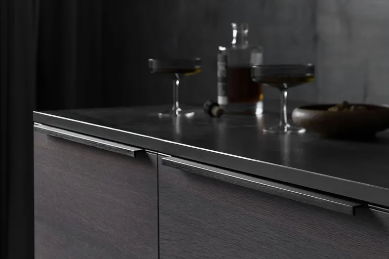 Håndtak 4080 Furnipart Trim Svart Matt Børstet