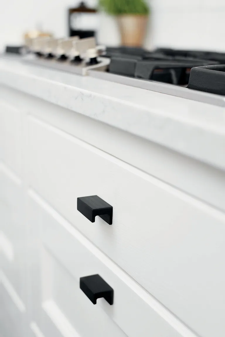 Håndtak 4376 Furnipart Station - Flere Farger