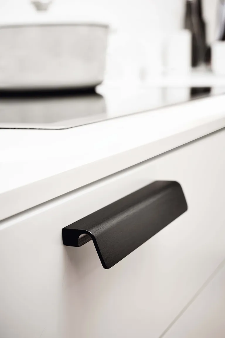 Håndtak 4422 Furnipart Fringe 160mm - Flere Farger