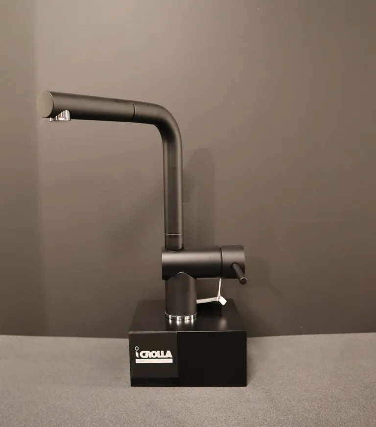 Blandebatteri Crolla Peter Kjøkken M/Dusj - Flere Farger